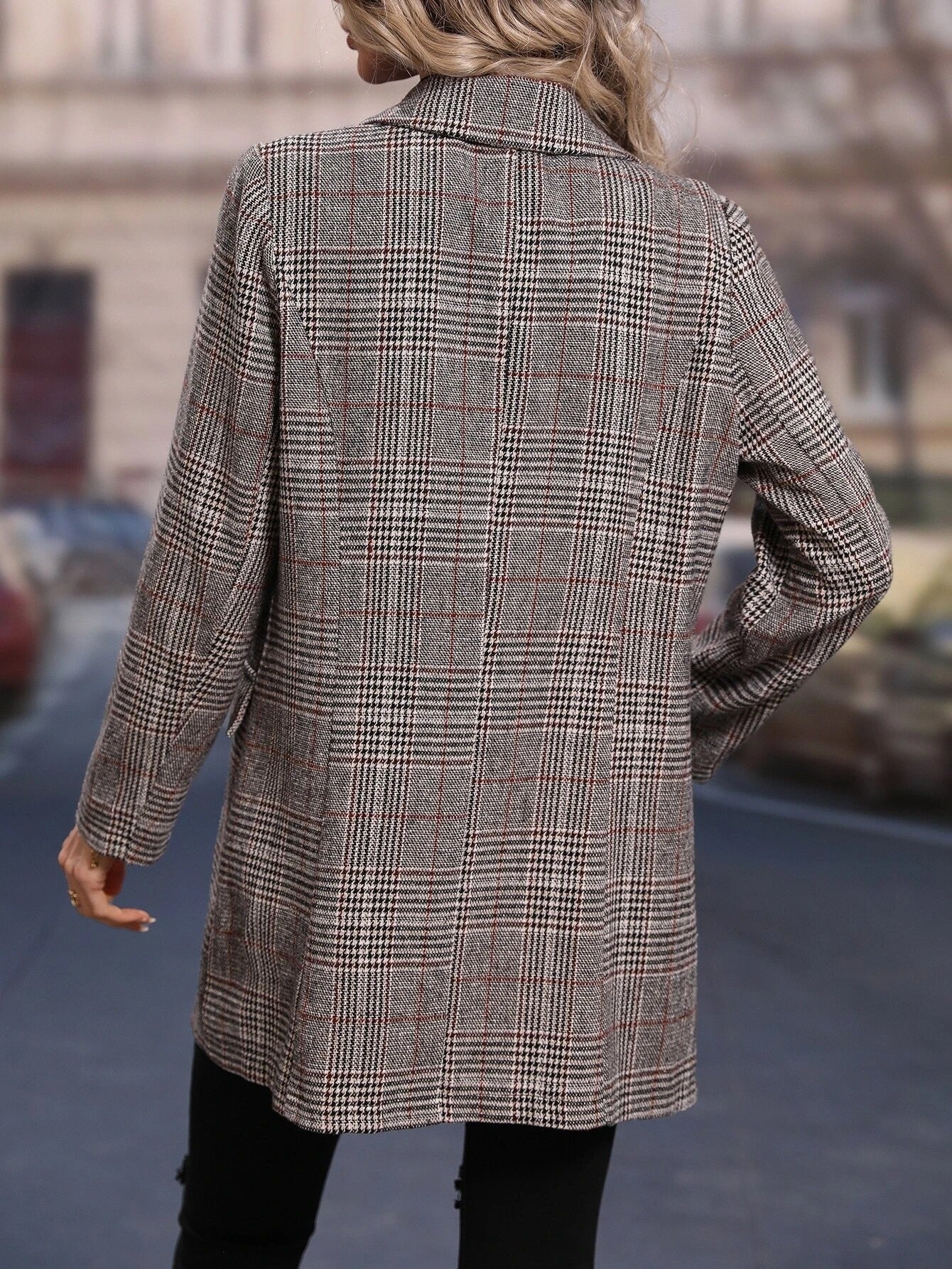 Blazer Femme Chic à Carreaux – Veste pour Femme en Polyester vue arrière avec modèle
